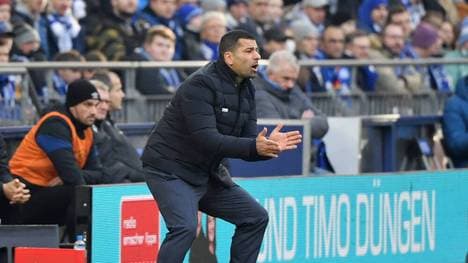 Trainer Dimitrios Grammozis kehrt bei Schalke 04 gegen den HSV zurück