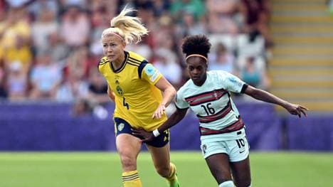 Wegen Corona-Infektion isoliert: Hanna Glas (l.)