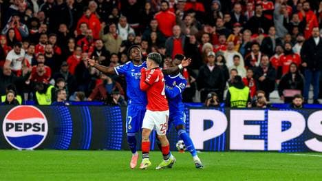 Diese Szene überschattet das Play-off-Hinspiel