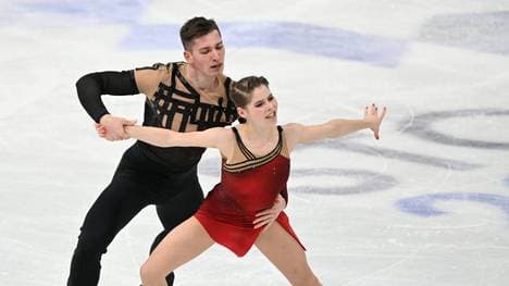 Mischina und Galljamow holen Gold im Paarlauf