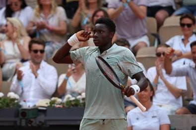 Shootingstar scheitert in Paris