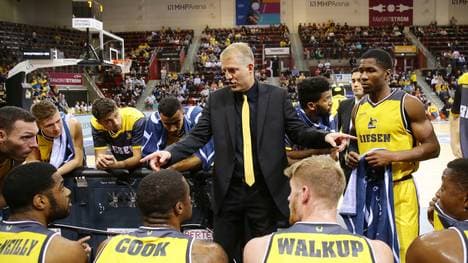 Am zweiten Spieltag geht es für die RIESEN LUDWIGSBURG mit Trainer John Patrick gegen die FRAPORT SKYLINERS