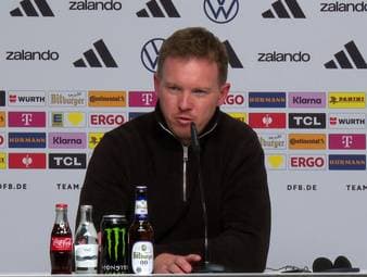 Die deutsche Nationalmannschaft qualifiziert sich nach einer sehr guten Leistung gegen die Slowakei für die WM 2026. Julian Nagelsmann erklärt die Leistungsexplosion im Vergleich zum vorherigen Spiel gegen Luxemburg. 