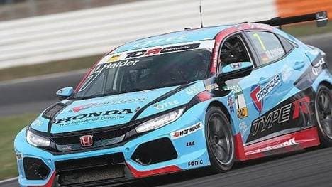 Mike Halder fuhr im Honda Civic zur Bestzeit im ersten Training in Hockenheim