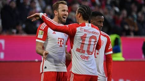 Harry Kane (l.) harmoniert beim FC Bayern prächtig mit Leroy Sané