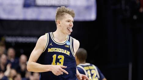 NCAA Basketball Tournament - Second Round - Michigan v Louisville