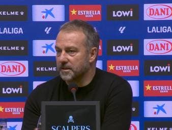 Der FC Barcelona gewinnt das Derby gegen Espanyol mit 2:0. Barca-Coach Hansi Flick findet den Sieg unverdient, bedankt sich aber zugleich ausdrücklich bei ter Stegens Nachfolger Joan García.