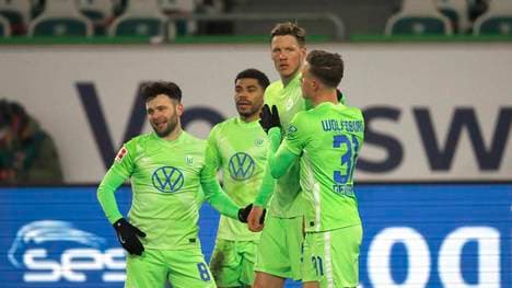 Wout Weghorst (2.v.r.) trifft in dieser Saison fast nach Belieben