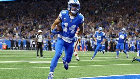 Amon-Ra St. Brown auf dem Weg in die Endzone