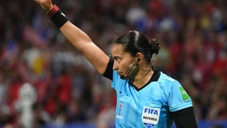 Edina Alves Batista: Erste Frau bei einer Klub-WM 