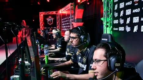 Ninjas in Pyjamas lösen Ticket zum Disneyland Paris Major