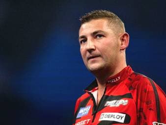 Kurios! Darts-Star scheidet während Partie aus