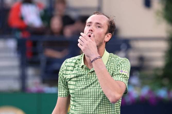 Tennis-Star sitzt in Dubai fest