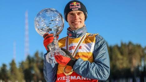 Vinzenz Geiger gewann 2024/25 den Gesamtweltcup