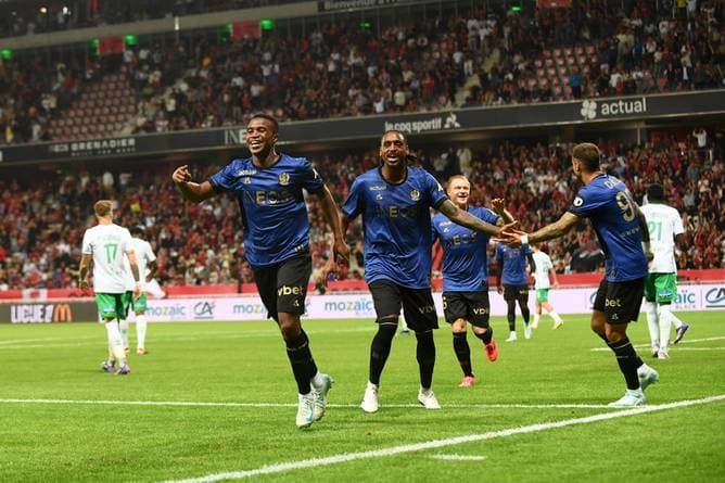 Tor-Wahnsinn! Moukoko-Team eskaliert