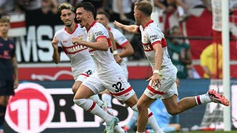 Rieder (Nr. 32) wirbelt nun für den FCA