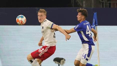 Kaufmann (l.) verschlägt es nach Karlsruhe