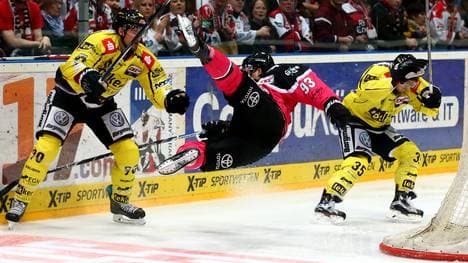 Stürmer Jeff Szwez hat bei den Krefeld Pinguinen keine Zukunft