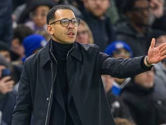 Chelsea-Coach Liam Rosenior zeigt Verständnis für die Fans und erklärt, wie Siege und gute Leistungen das Vertrauen zurückbringen sollen.