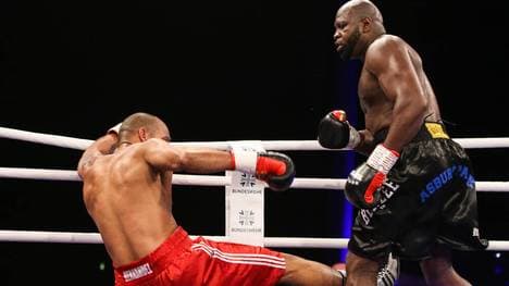 Yoan Pablo Hernandez (l.) ging in der 7. Runde K.o.