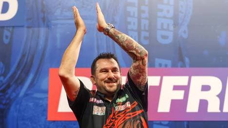 Jonny Clayton trifft im Finale auf Nathan Aspinall