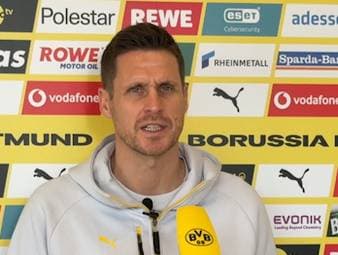 Im Dezember sorgte BVB-Star Karim Adeyemi in der Partie gegen Borussia Mönchengladbach mit einem Ausraster für Aufsehen. In einer Medienrunde spricht Dortmunds Sportdirektor Sebastian Kehl nun über die Situation und die anschließende Sanktion. 