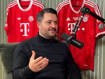 Bayern-Experte Stefan Kumberger erklärt im Podcast, warum der deutsche Rekordmeister bei den Vertragsverhandlungen mit Dayot Upamecano noch kein Ultimatum stellt.