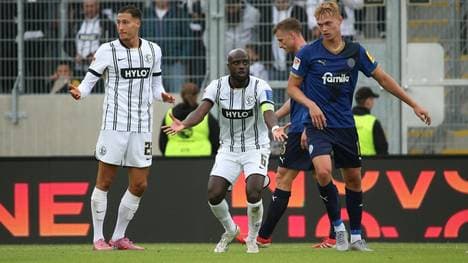 Amara Conde (m.) hadert