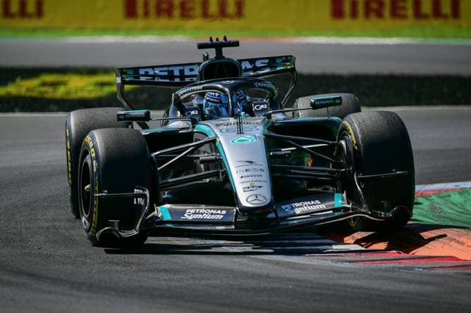 Russell dominiert Hamilton-Heimspiel