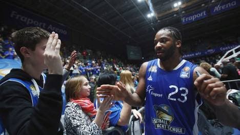 Baskteball, BBL: Quantez Robertson verlängert bei Frankfurt Skyliners, Quantez Robertson bleibt den Frankfurt Skyliners erhalten 