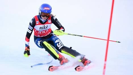 Mikaela Shiffrin verletzte sich bei einer Abfahrt in Cortina d'Ampezzo
