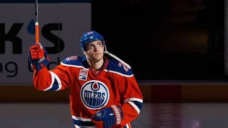 Calgary Flames v Edmonton Oilers