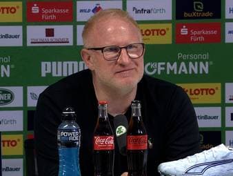 Im Abstiegskampf meldet sich die SpVgg Greuther Fürth stark zurück. Matchwinner der Partie ist Noel Futkeu, der seiner Mannschaft mit seinen drei Toren wichtige Punkte beschert. 