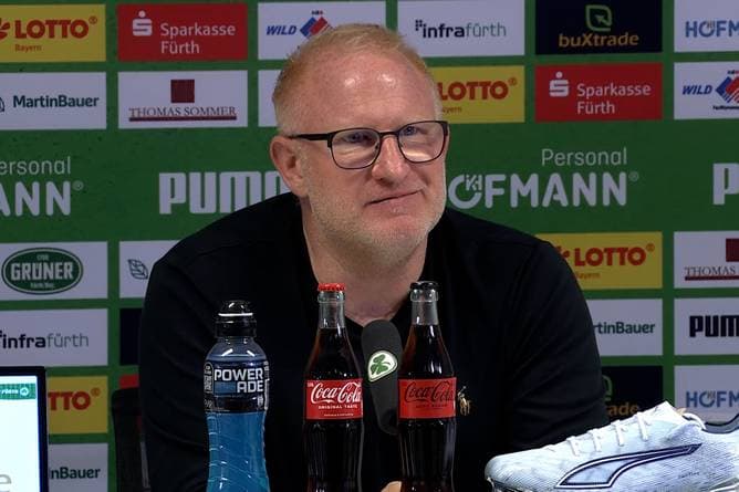 Futkeu? "Von meiner Seite ist es eine Liebesbeziehung"