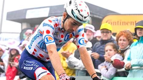 Lenny Martinez kämpft mit unlauteren Mitteln um Punkte - und wird bestraft