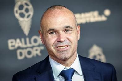 Fix: Iniesta tritt ersten Trainerjob an