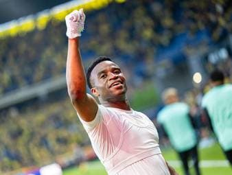Überraschender Moukoko-Transfer fix