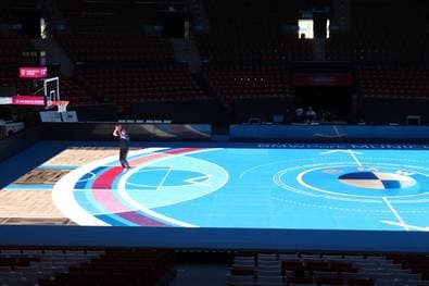 Weltpremiere! FC Bayern präsentiert spektakulären LED-Boden