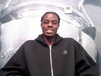 Inter-Verteidiger Yann Aurel Bisseck spricht im exklusiven SPORT1-Interview über sein Leben in Mailand und Fankritik im Internet.