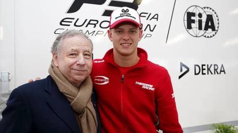 Jean Todt (l.) hofft auf eine neue Chance für Mick Schumacher in der Formel 1