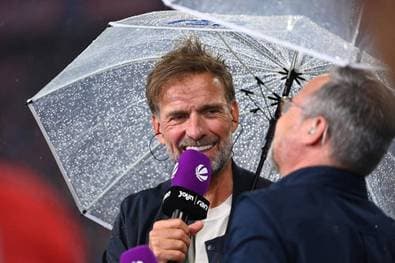 Klopp witzelt über Bayern-Aufstellung