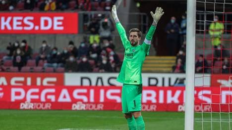 Kevin Trapp erhielt während der Partie gegen Köln die Kapitänsbinde