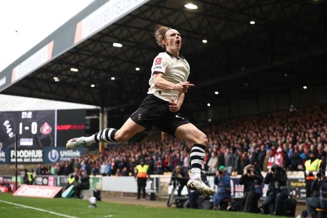 Über ihn spricht ganz England