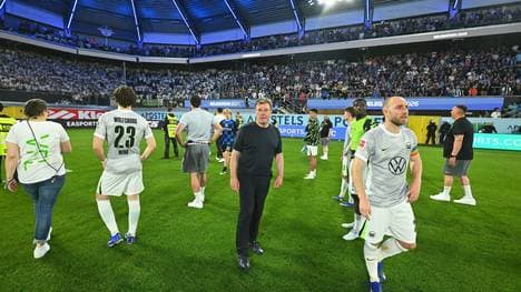 Dieter Hecking (M.) wird in Wolfsburg wohl befördert