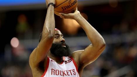 Von der Freiwurflinie traf Harden starke 15 von 16 Versuchen