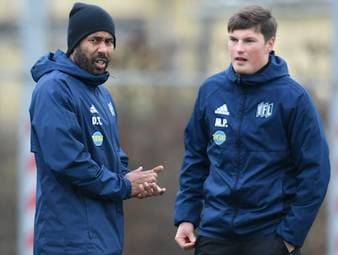 Das Nordderby sorgt aufgrund der rivalisierenden Fanlager regelmäßig für große Brisanz. Doch abseits des Platzes verbindet die beiden Trainer eine besondere Freundschaft.