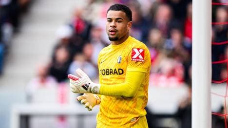 Kann SCF-Keeper Noah Atubolu gegen Vigo seinen Kasten sauber halten?