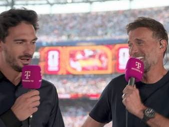 Vor dem Endspiel der Fußball-Weltmeisterschaft schwärmen Jürgen Klopp und Mats Hummels von Superstar Lionel Messi und erklären, was den Argentinier so besonders macht.