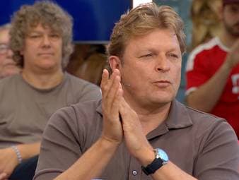 Im FIROCKX Doppelpass schwärmt SPORT1-Experte Stefan Effenberg von der Wucht des FC Schalke 04. Da applaudiert auch Schalkes Direktor Profifußball, Youri Mulder.
