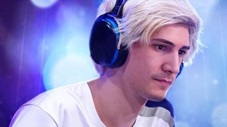 Noch vor einiger Zeit gehörte Félix "xQc" Lengyel zu den besten Overwatch-Spielern weltweit. Mittlerweile wurde der Ex-Pro in Overwatch und LoL gesperrt.